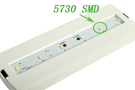 Lampu Darurat LED SMD Tanam Dinding Bertenaga Baterai dengan Cadangan Baterai Tahan Api Industri ABS L116M-C