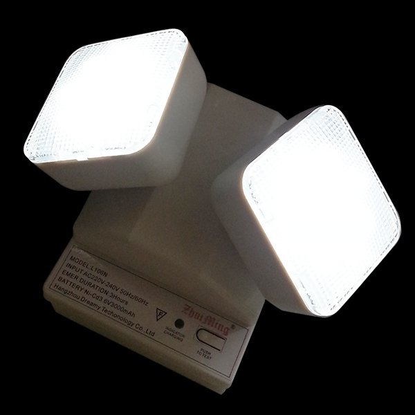 6W Twin Spot LED Lampu darurat 6500K 3.6V 3.0Ah Ni-Cd Baterai PC Casing IP20