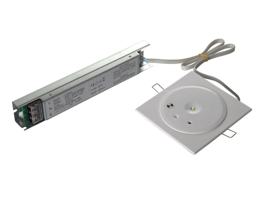 Lampu darurat langit-langit IP20 LED tanpa perawatan dengan baterai cadangan Tanda Keluar Kebakaran 220V L104N-3